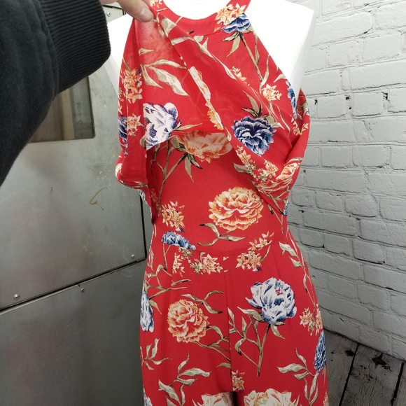 Romeo and Juliet couture floral backless jumpsuit size small - Picture 6 of 10